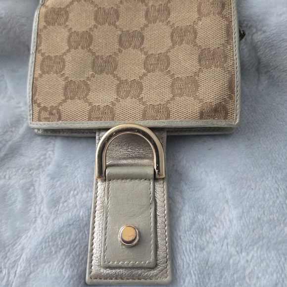 Abbey Gucci Compact Wallet - Picture 9 of 17